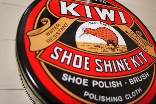 夢をかなえるゾウ 課題1「靴を磨く」　 キィウイのシューシャインキットが便利