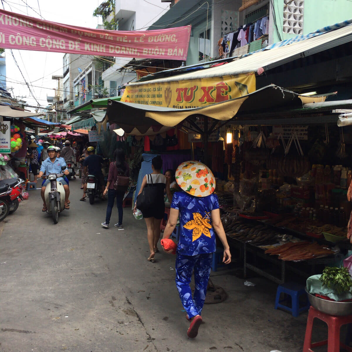 ホーチミン旅行日記4日目 カンボジア系のアンドンマーケットに潜入！ディープな味を堪能