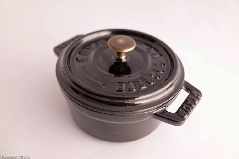 新商品発売中 ストウブ ピコ・ココット 22cm　ブラック　シャイニー ラウンド 調理器具