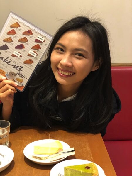 IMG_3672.JPG 久しぶりのチーズケーキに満足そうな嫁