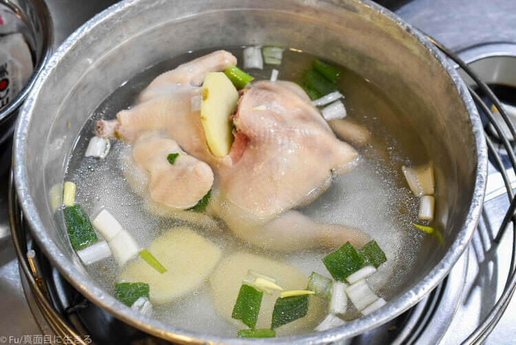 【食レポ】陳玉華ハルメ元祖タッカンマリ 丸鶏を1羽使った豪快な鍋料理！ 特製タレで手が止まらない旨さ